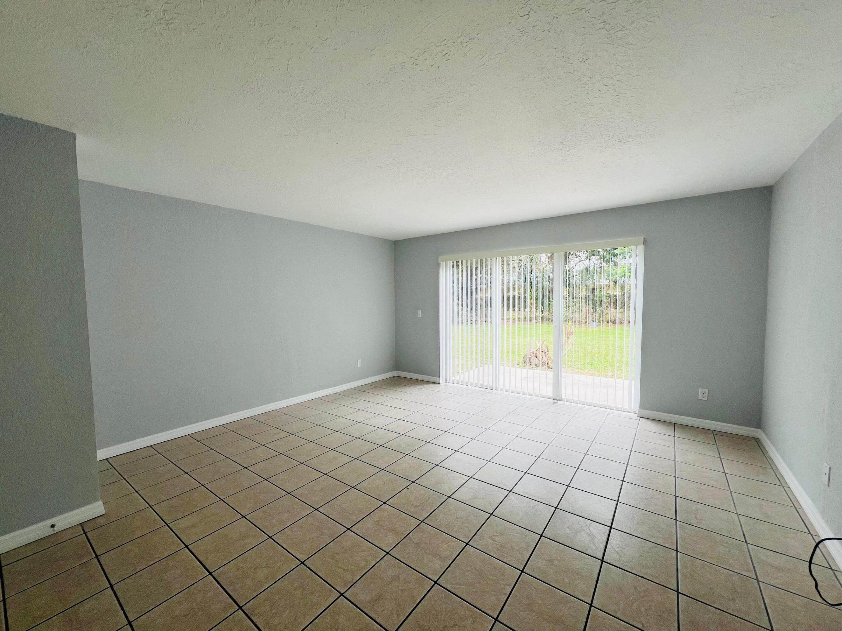 DIXIELAND SUBDIVISION - Residential Lease