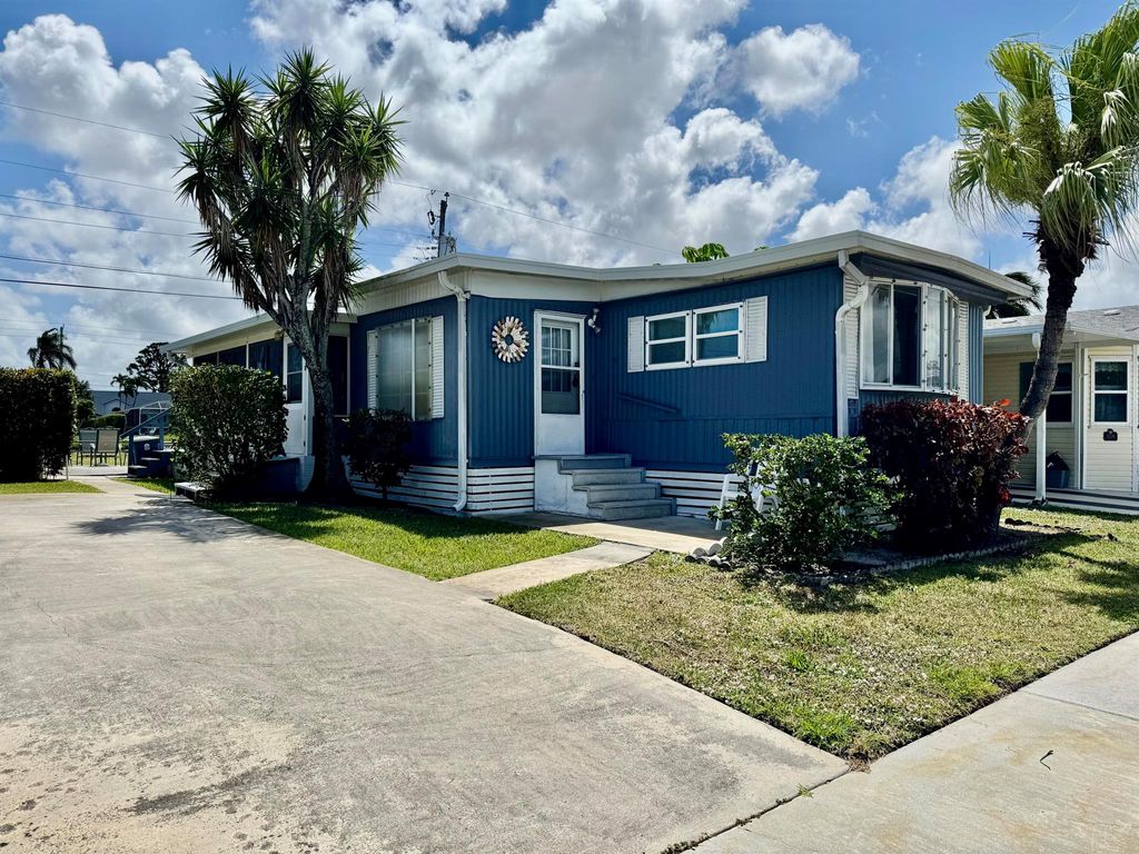 Photo of 4216 Bobwhite Drive, Boynton Beach, FL 33436 (MLS # R11078887)