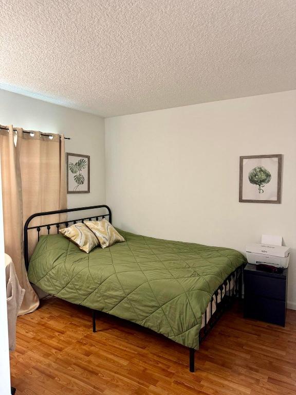 BAY REACH CONDO - Residential Lease