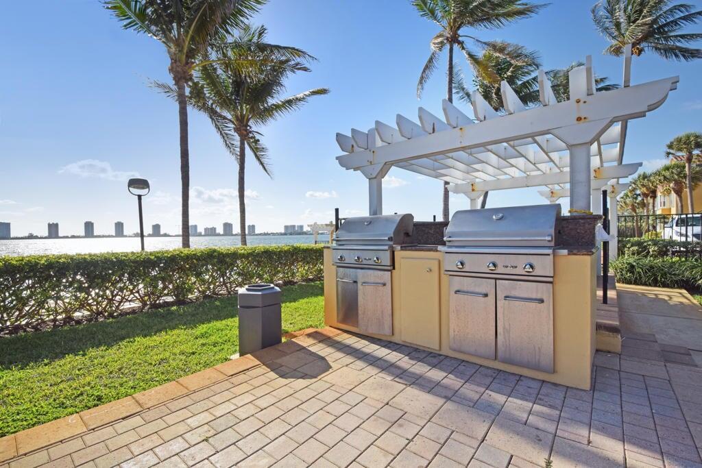 BAY REACH CONDO - Residential Lease