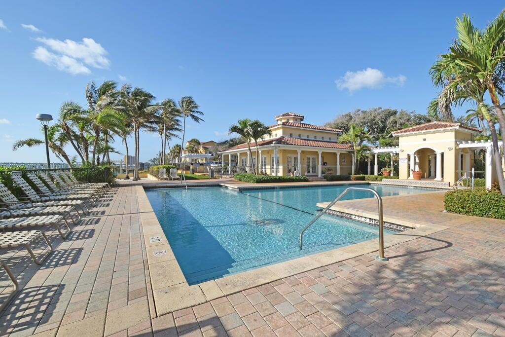 BAY REACH CONDO - Residential Lease