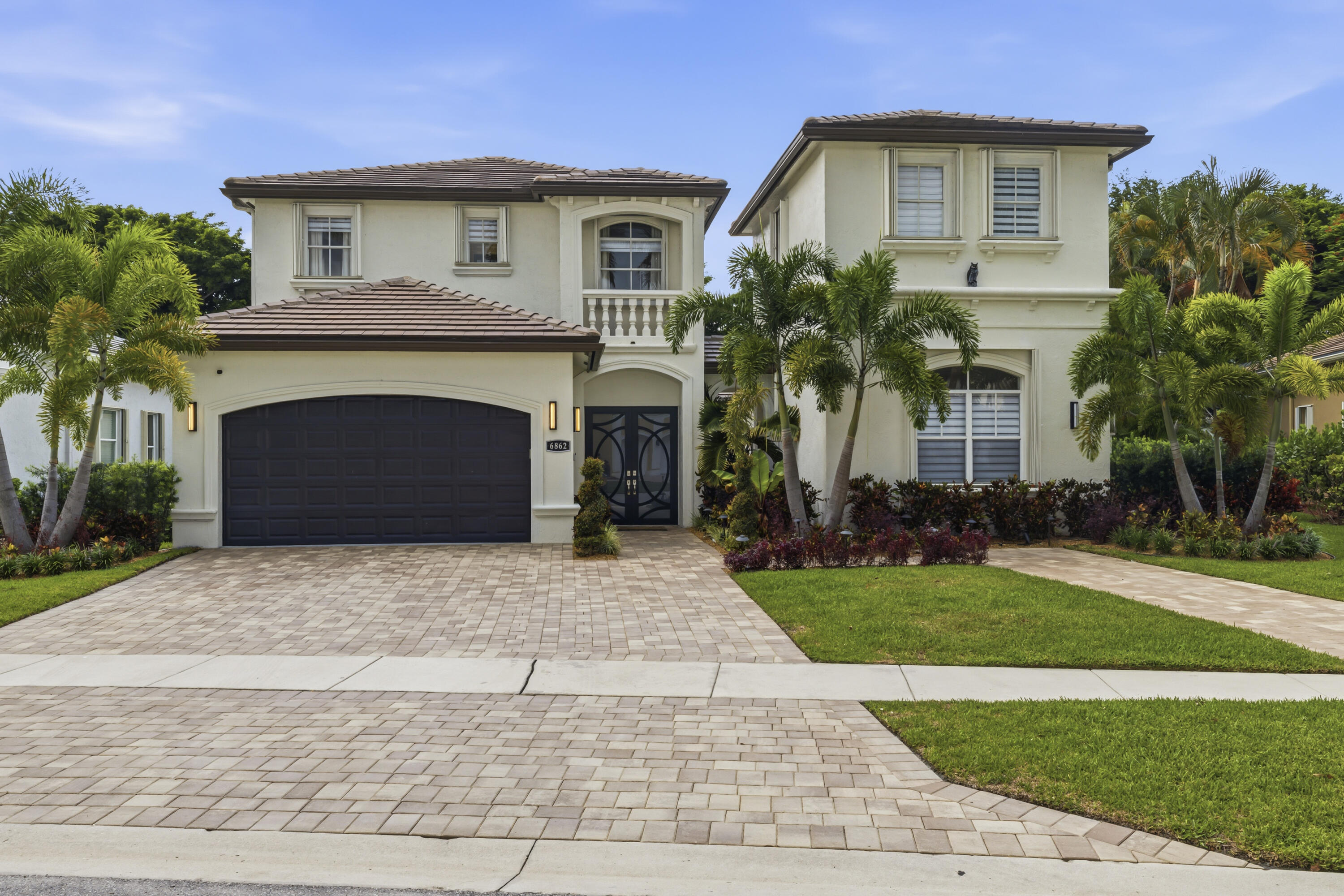 6862 Houlton Circle