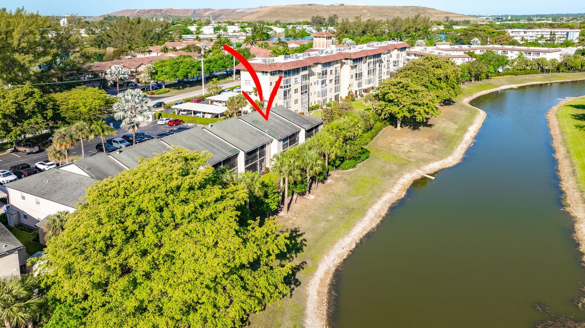 NINTH GREEN CRYSTAL LAKE - Residential