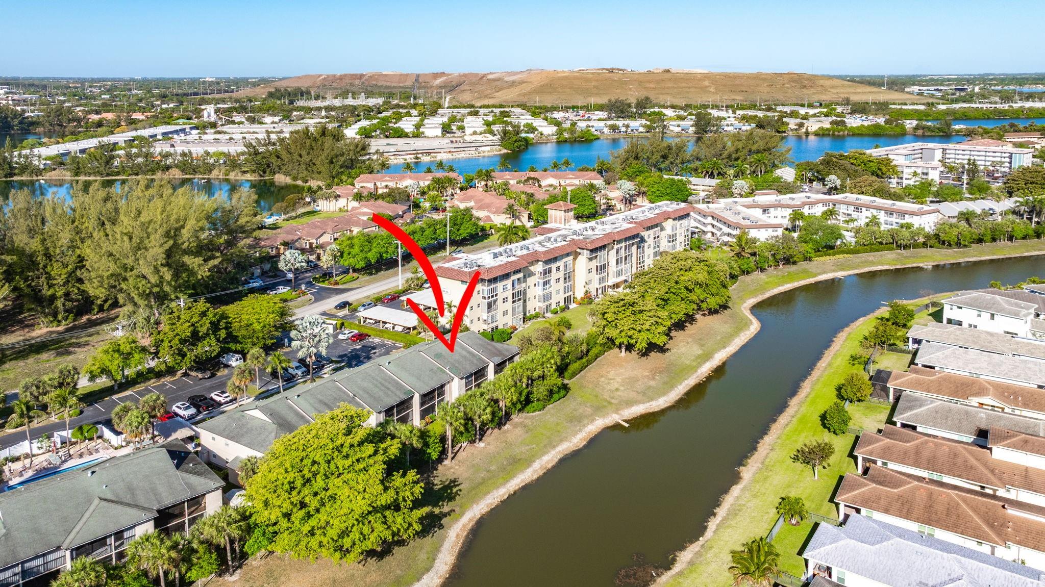 NINTH GREEN CRYSTAL LAKE - Residential