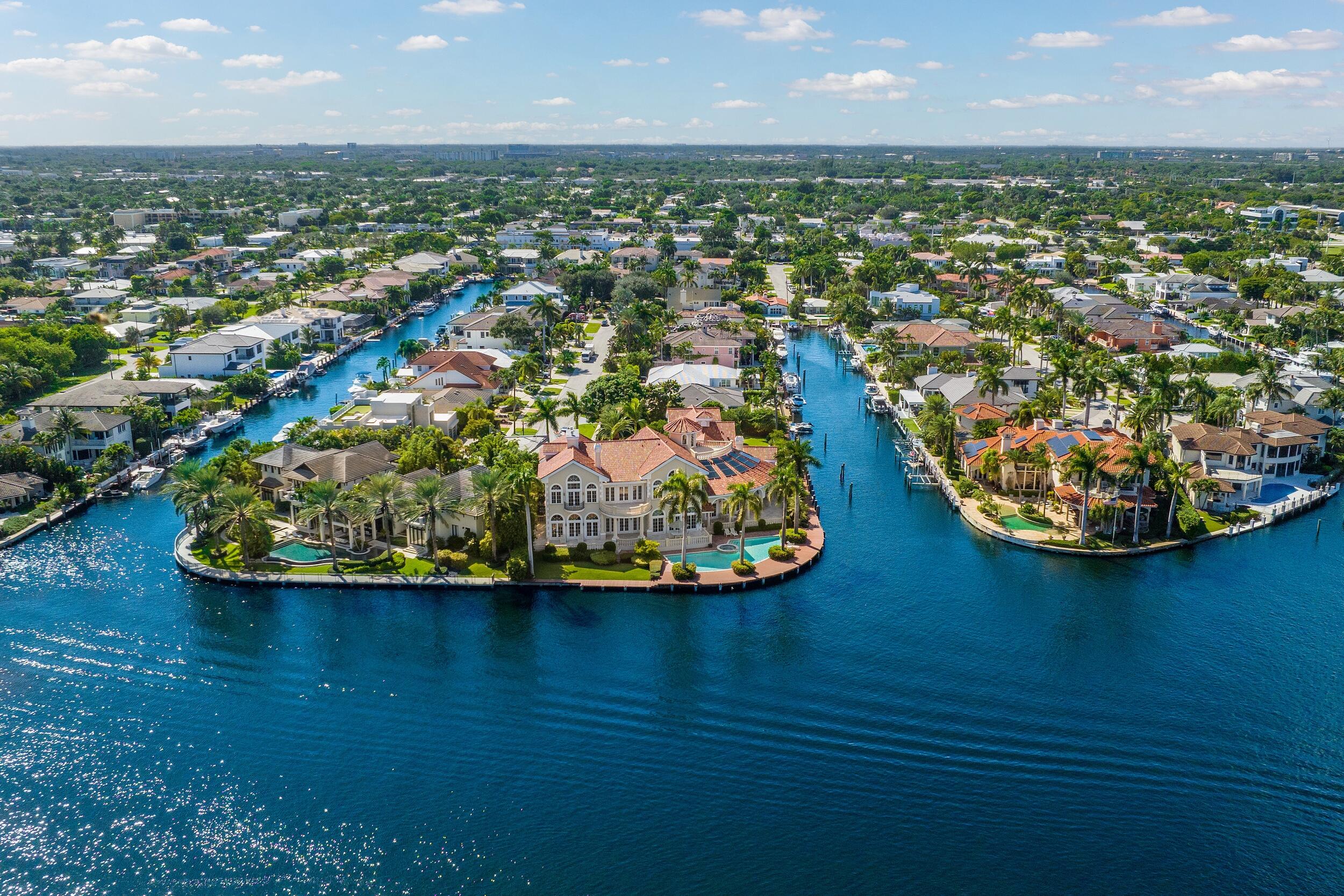 LAKE ROGERS ISLE - Residential