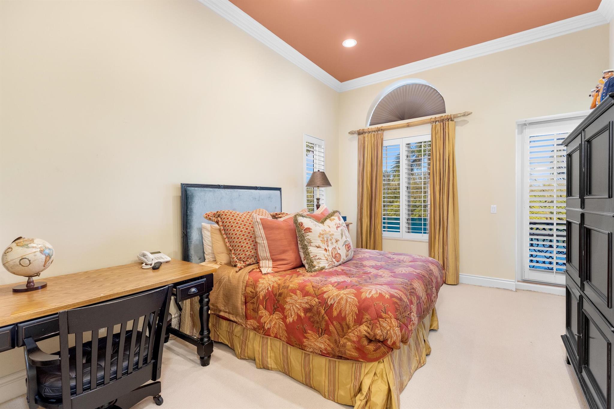 LAKE ROGERS ISLE - Residential