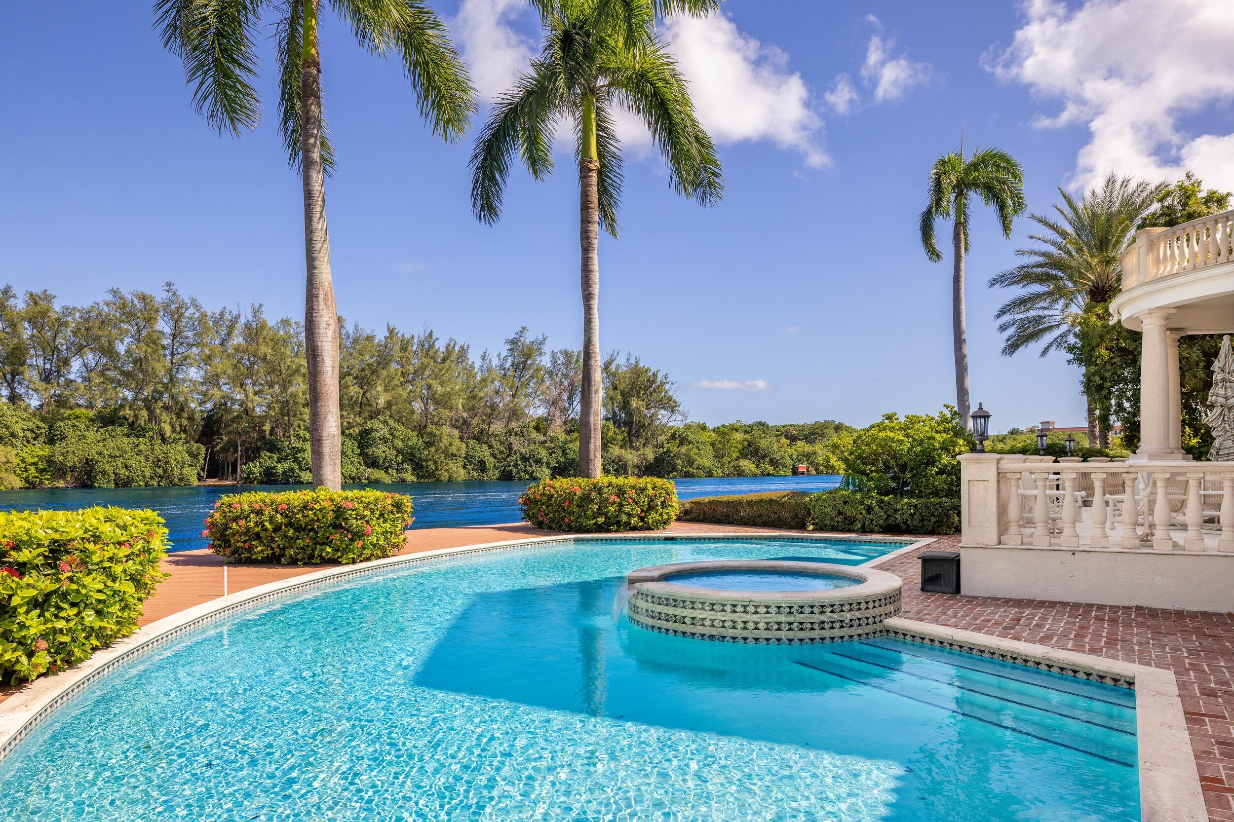 LAKE ROGERS ISLE - Residential