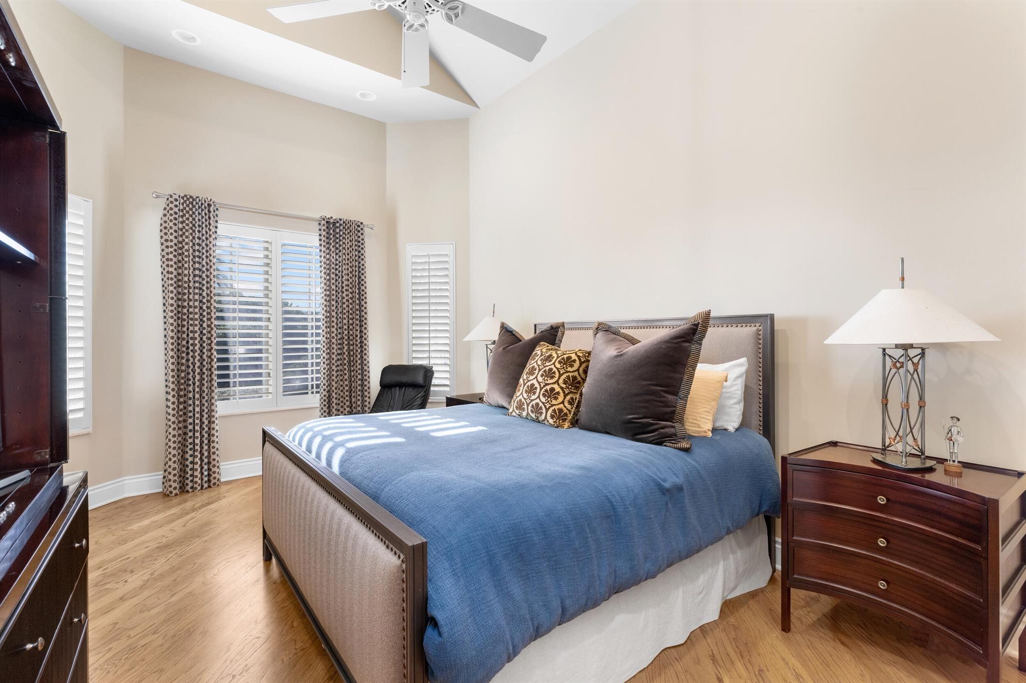 LAKE ROGERS ISLE - Residential