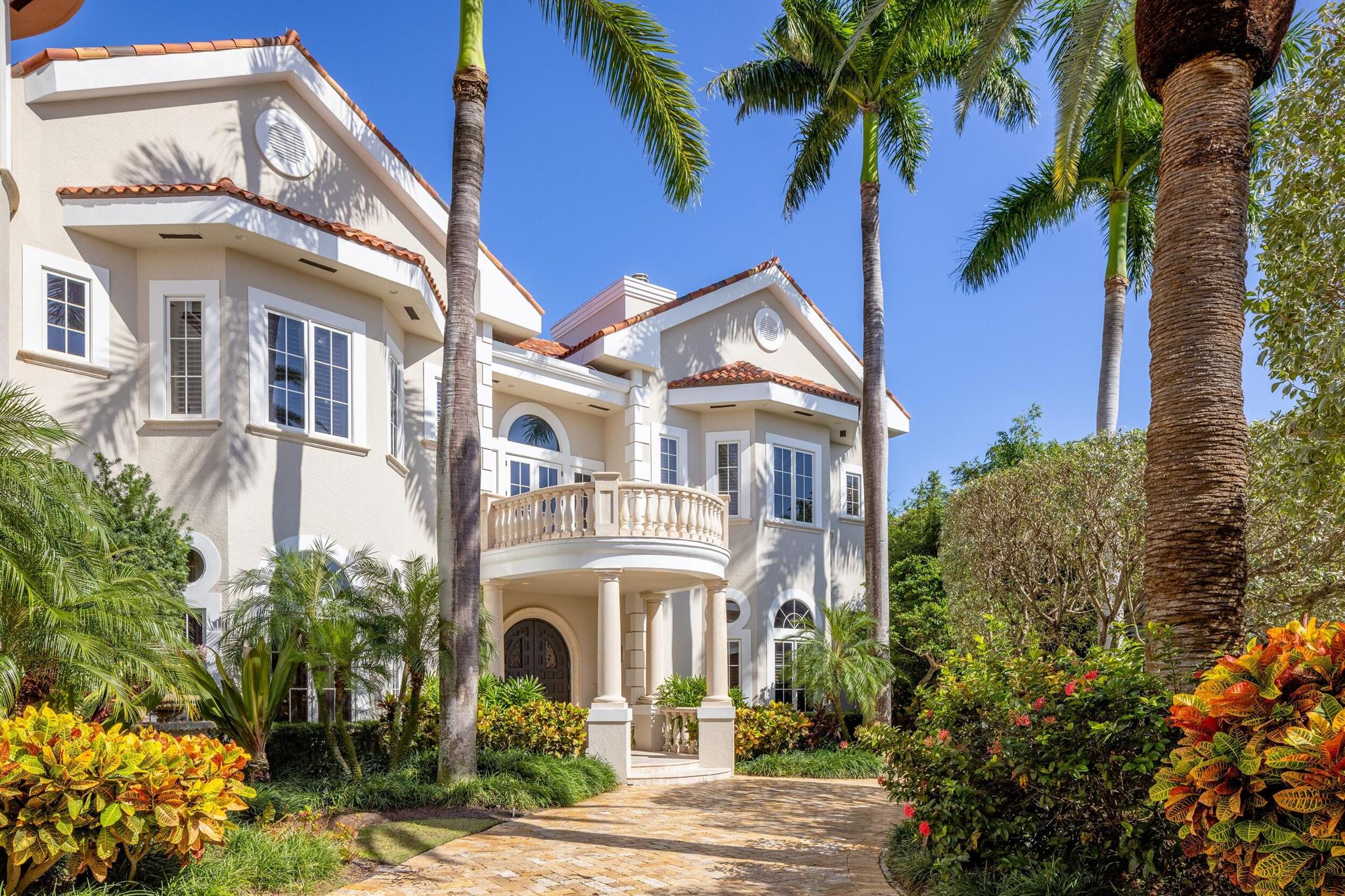 LAKE ROGERS ISLE - Residential