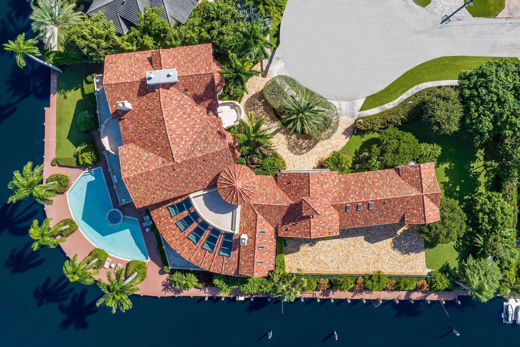 LAKE ROGERS ISLE - Residential