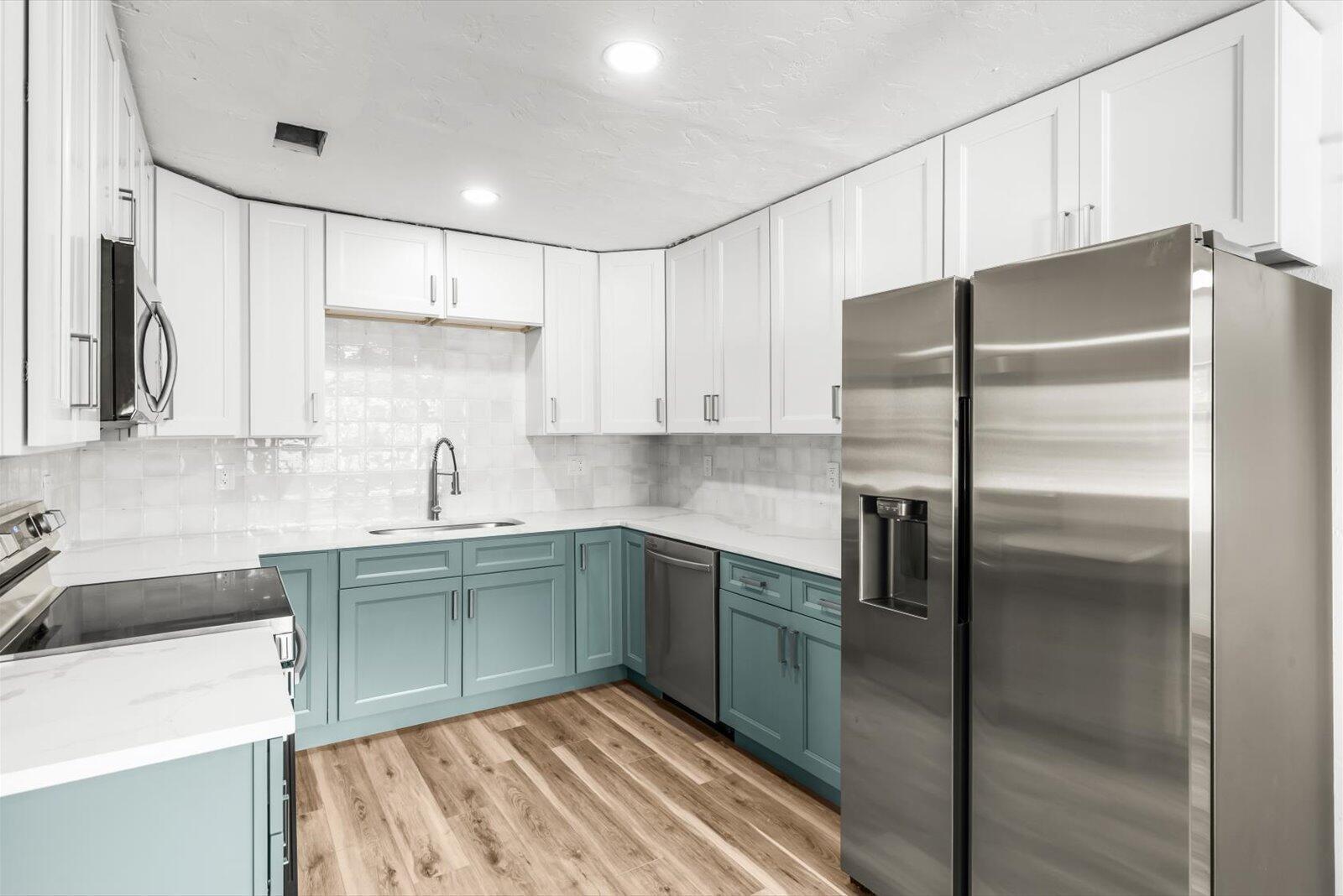 BEACHWAY ESTATES - Residential