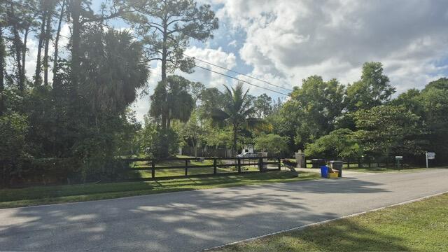 THE ACREAGE - Residential