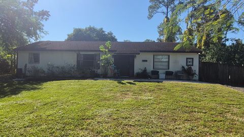 13706 44th Place N West Palm Beach FL 33411