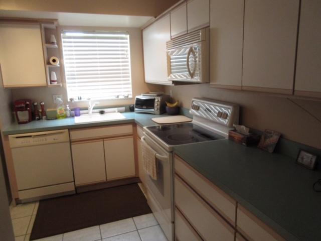 COLONIAL CLUB CONDO SEC 2 - Residential