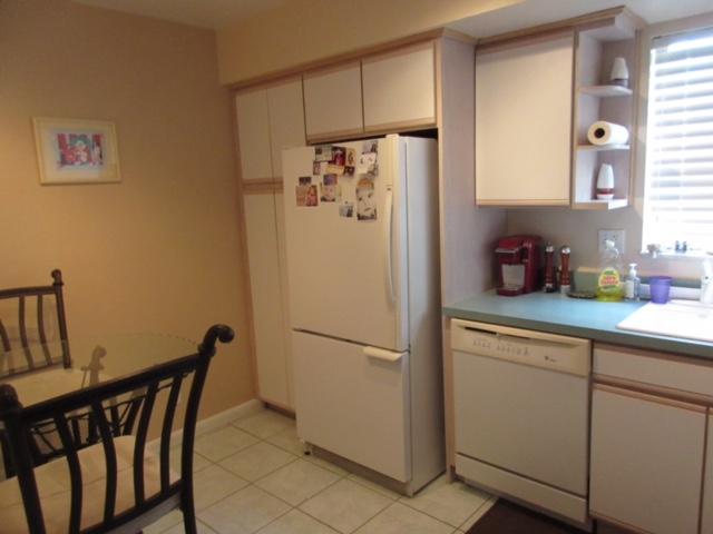 COLONIAL CLUB CONDO SEC 2 - Residential