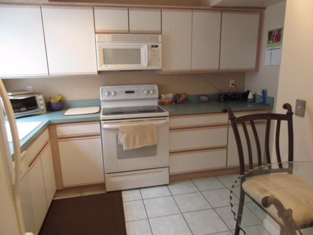 COLONIAL CLUB CONDO SEC 2 - Residential