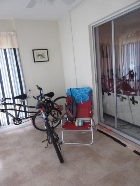 COLONIAL CLUB CONDO SEC 2 - Residential