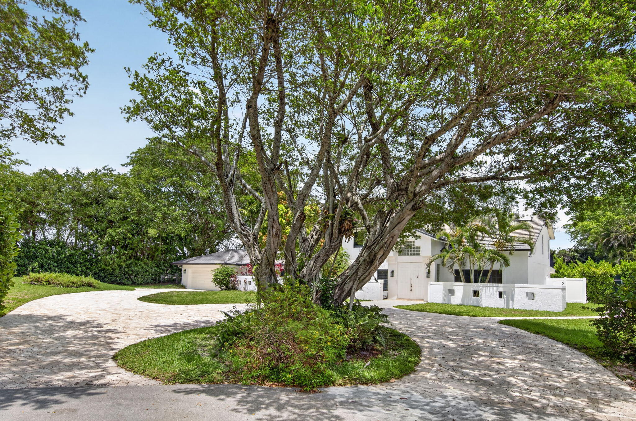 LONG LAKE ESTATES 1 AS - Residential