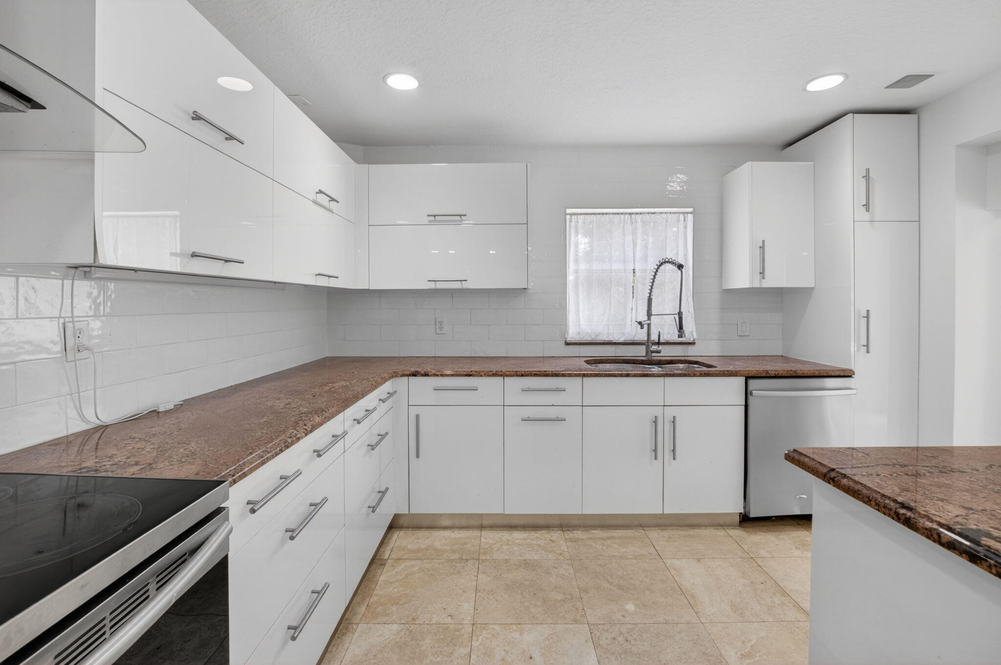 LONG LAKE ESTATES 1 AS - Residential