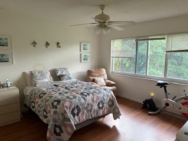 Hollybrook Golf & - Residential Lease
