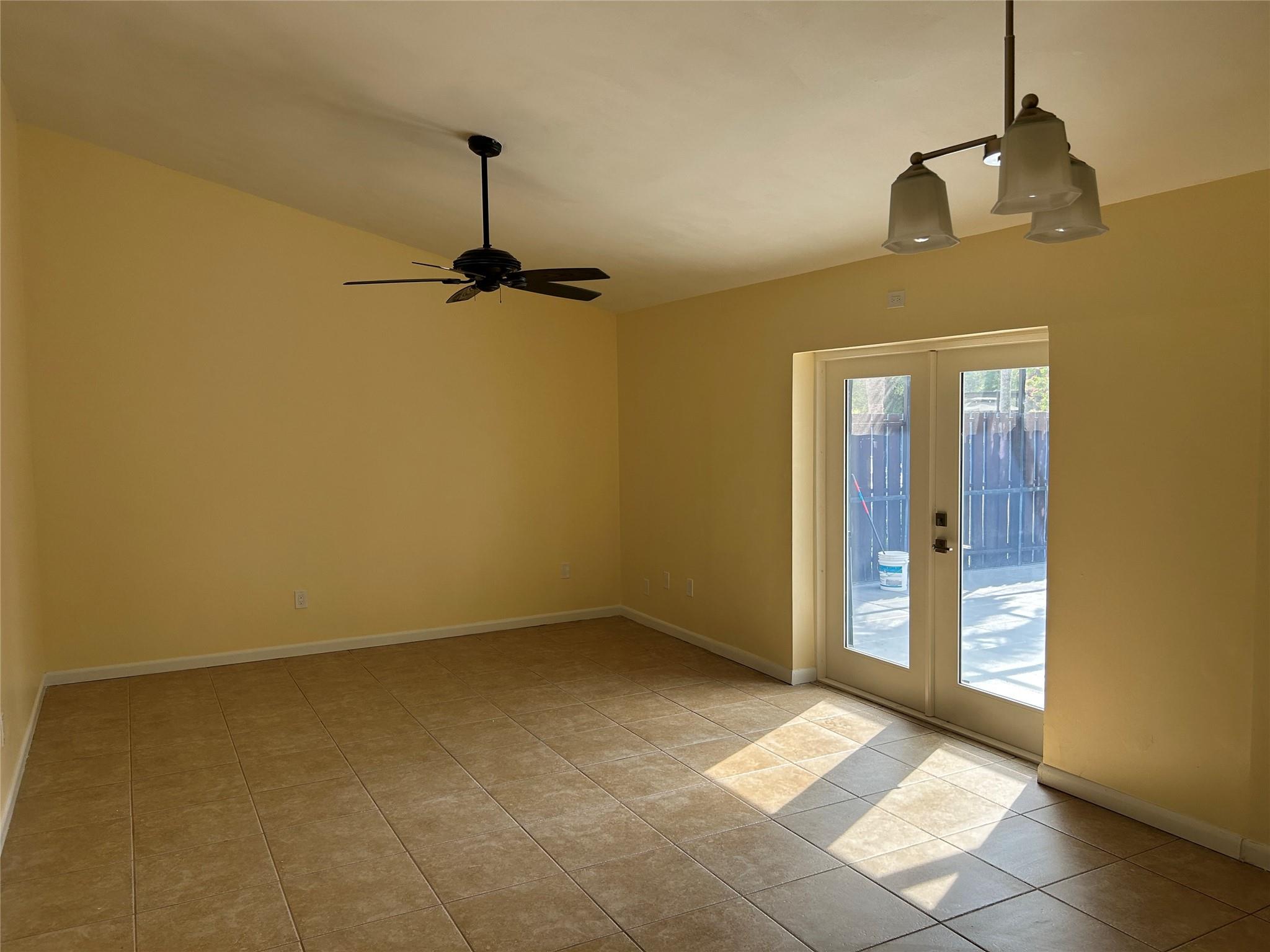 COUNTRY AS - Residential Lease