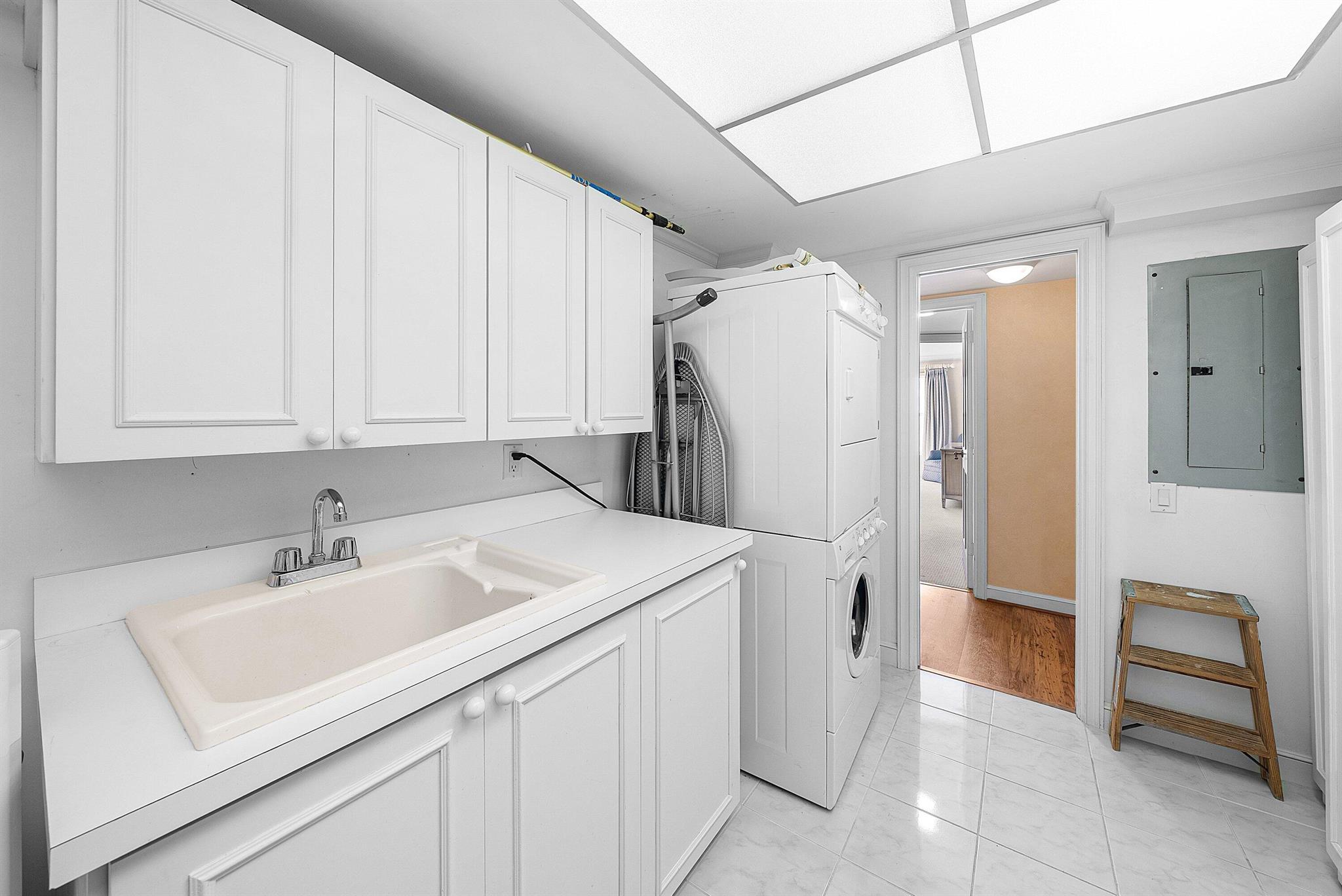 ST ANDREWS OCEAN CONDO - Residential