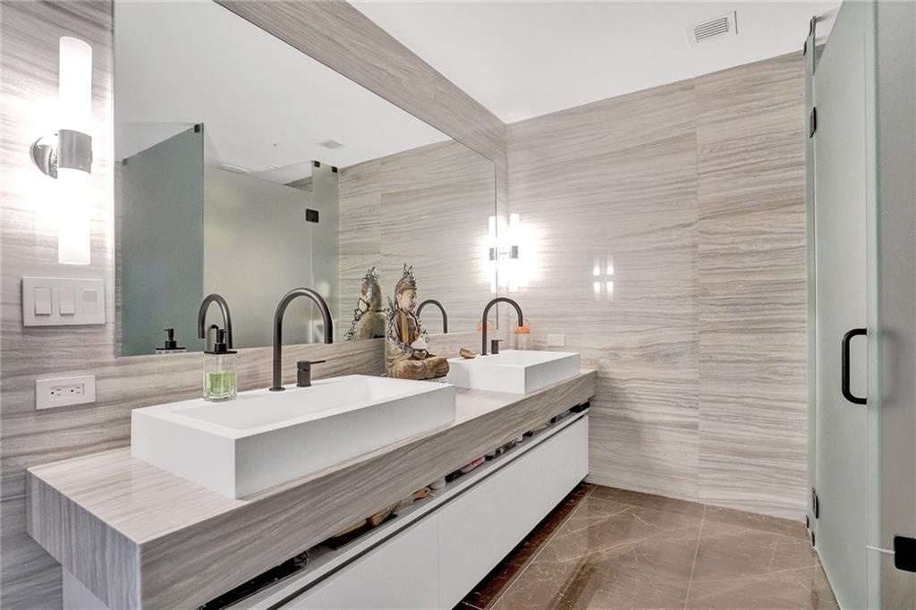 AUBERGE BEACH RESIDENCES - Residential