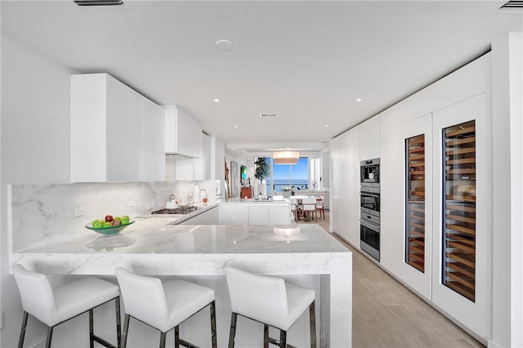 AUBERGE BEACH RESIDENCES - Residential