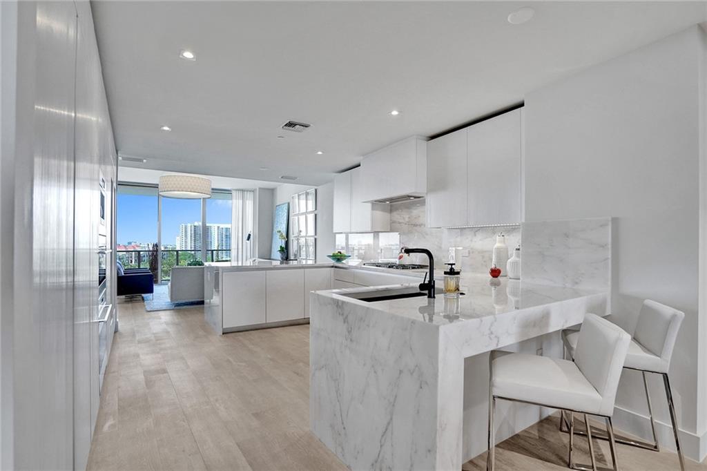 AUBERGE BEACH RESIDENCES - Residential