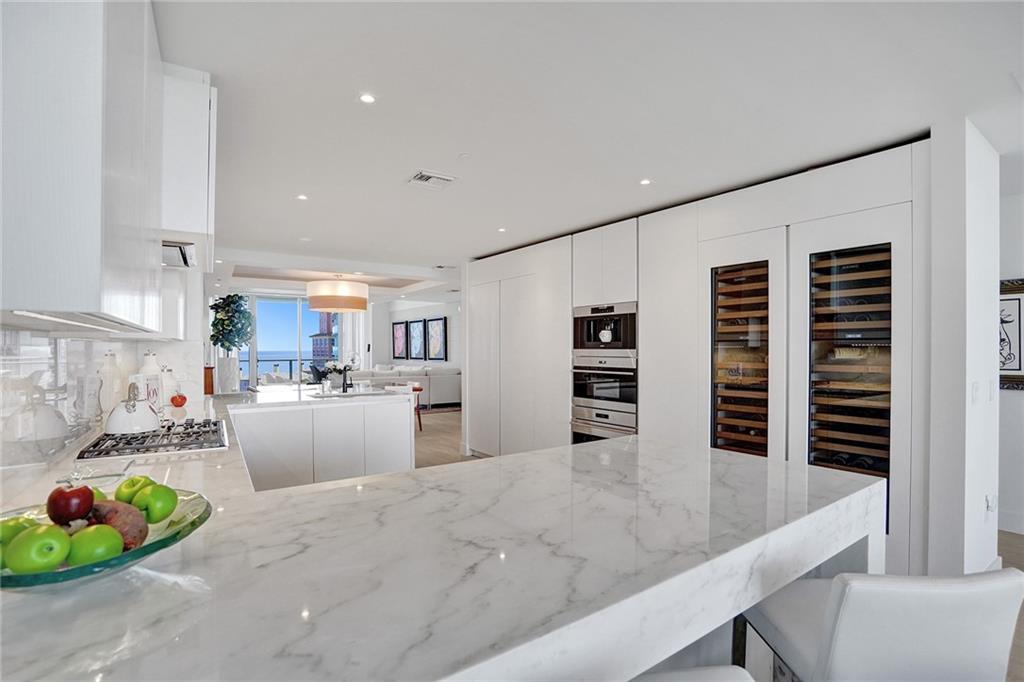 AUBERGE BEACH RESIDENCES - Residential