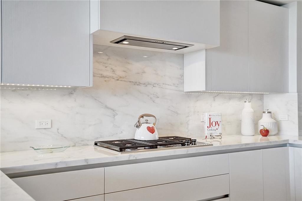 AUBERGE BEACH RESIDENCES - Residential