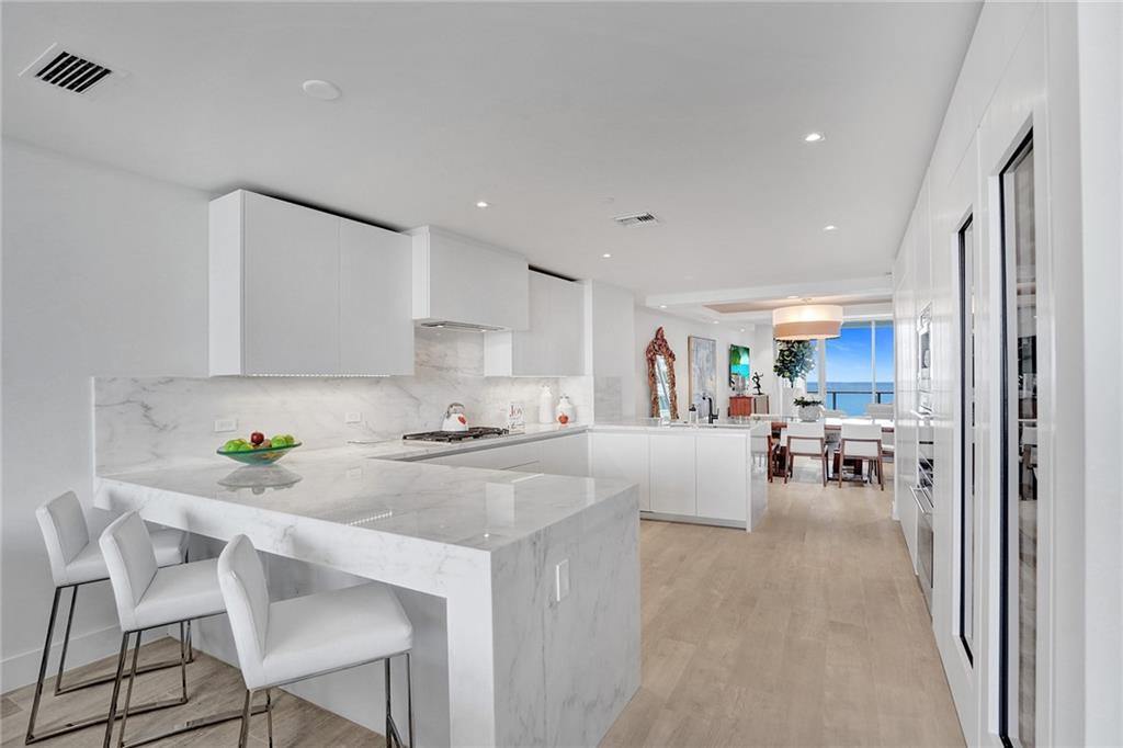 AUBERGE BEACH RESIDENCES - Residential