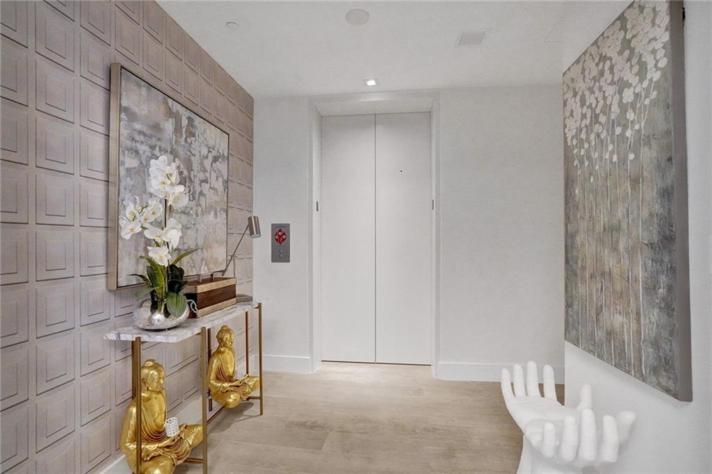 AUBERGE BEACH RESIDENCES - Residential