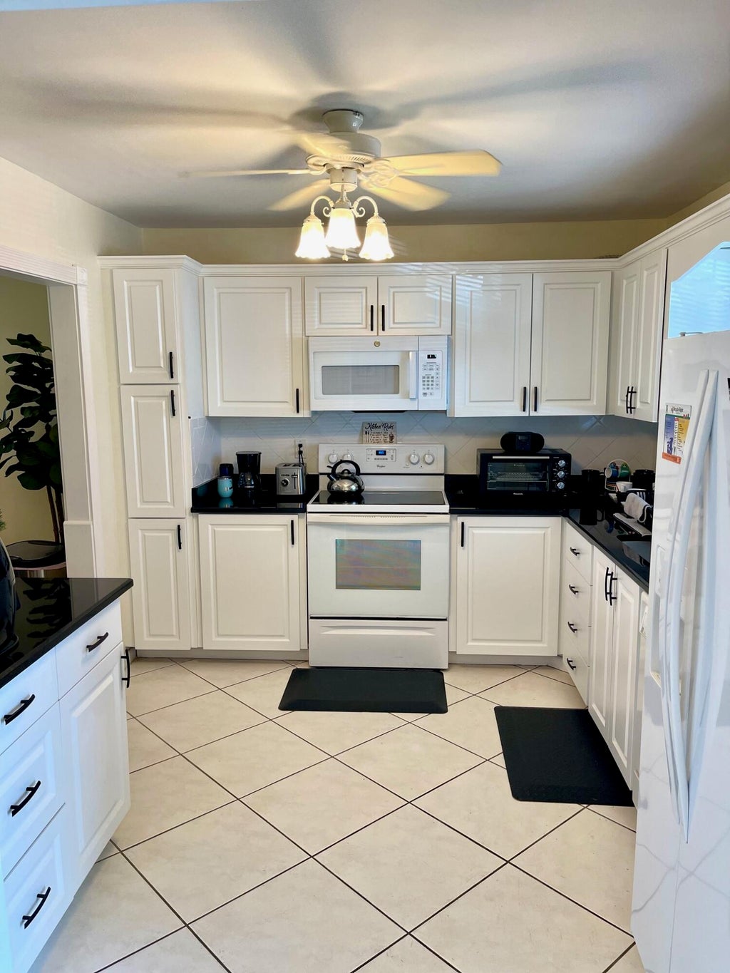 Photo of 105 Oxford 500 #105, West Palm Beach, FL 33417 (MLS # R10963933)