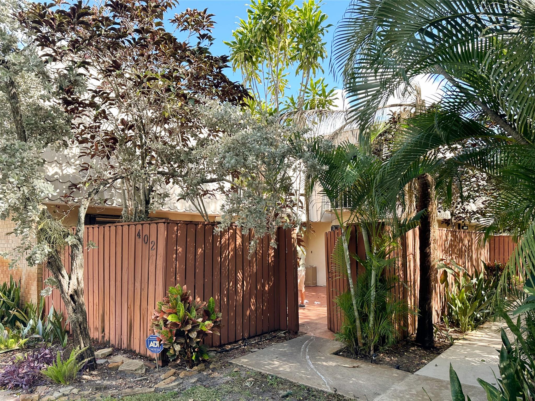 Embassy Park Condo - Residential Lease