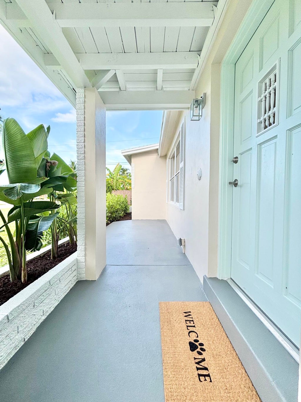 Photo of 470 NE 45TH Street, Boca Raton, FL 33431 (MLS # B26074481)