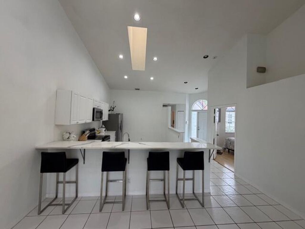 Photo of 18409 VÃ­a Di Sorrento, Boca Raton, FL 33496 (MLS # B26019664)