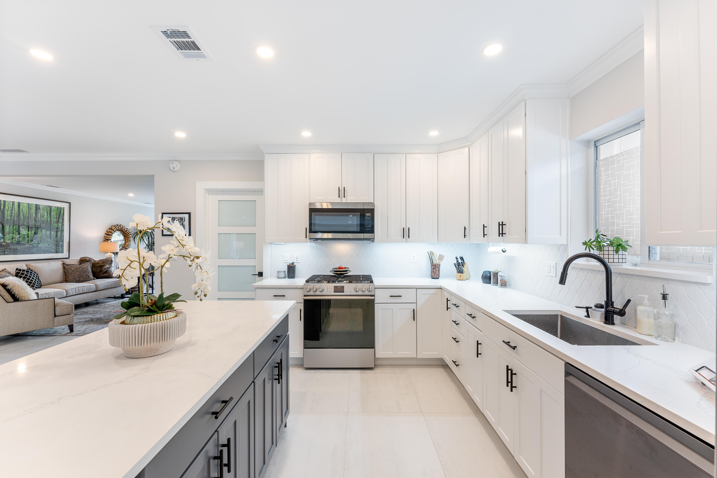 RIO VISTA ISLES - Residential