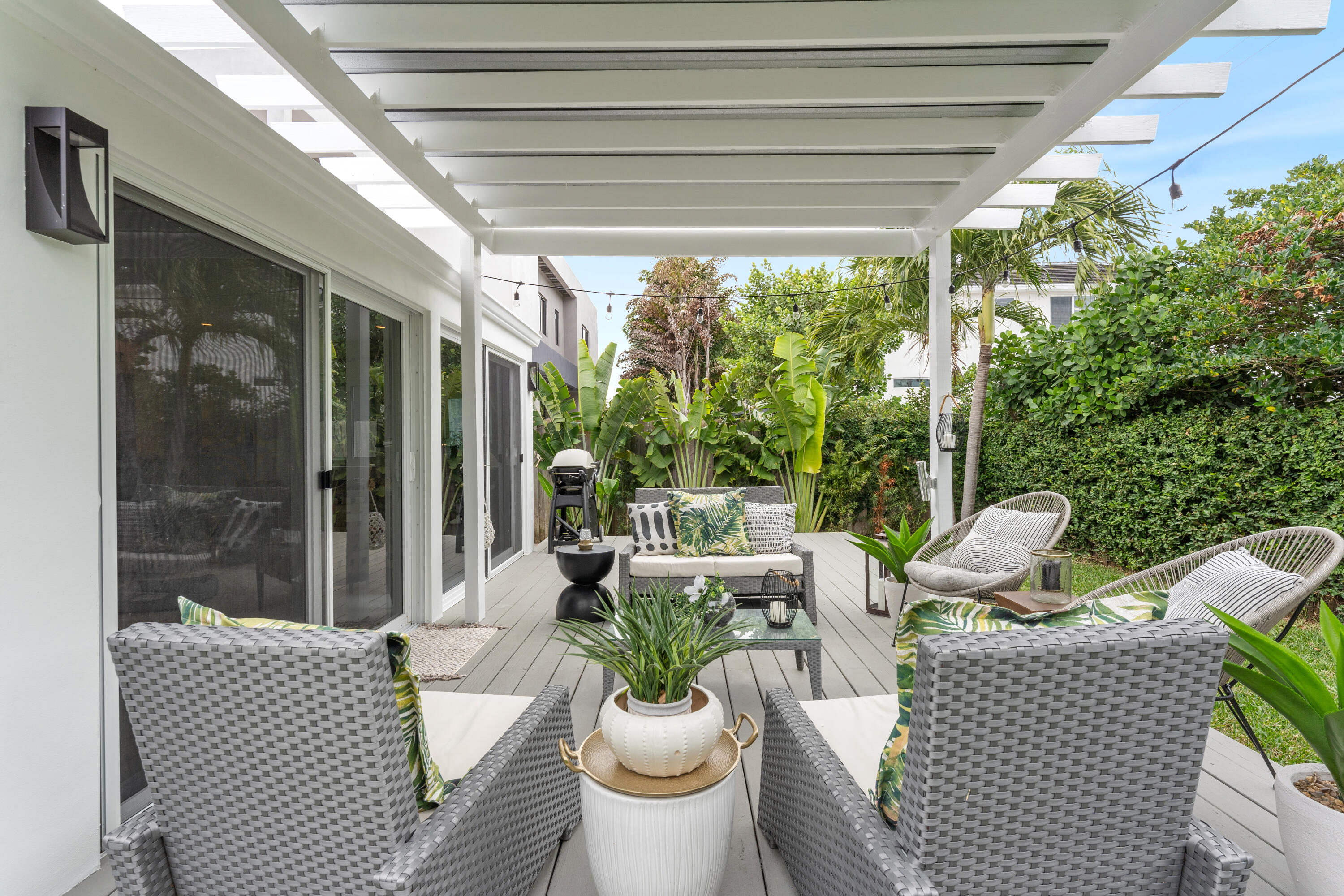 RIO VISTA ISLES - Residential