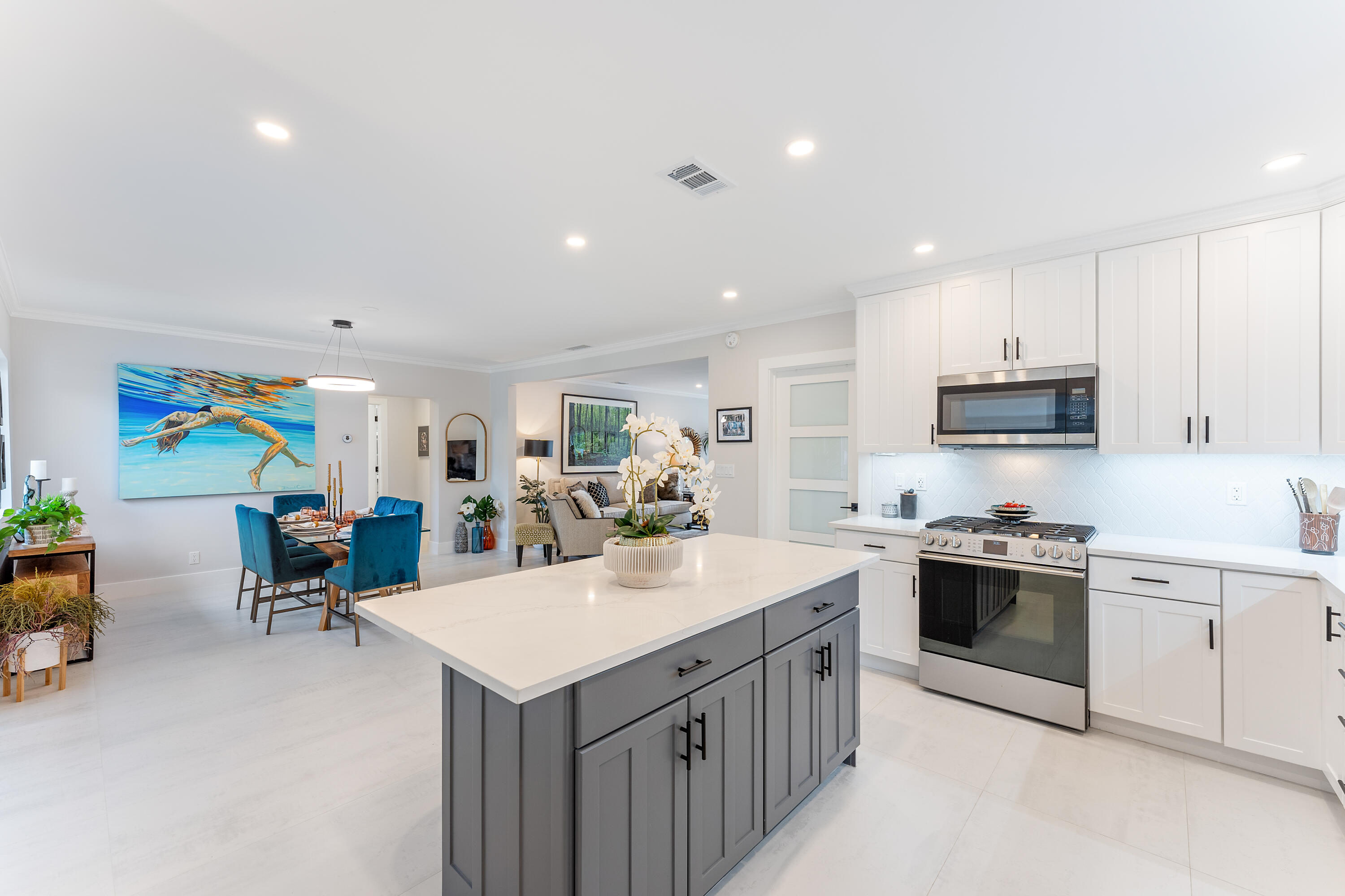 RIO VISTA ISLES - Residential