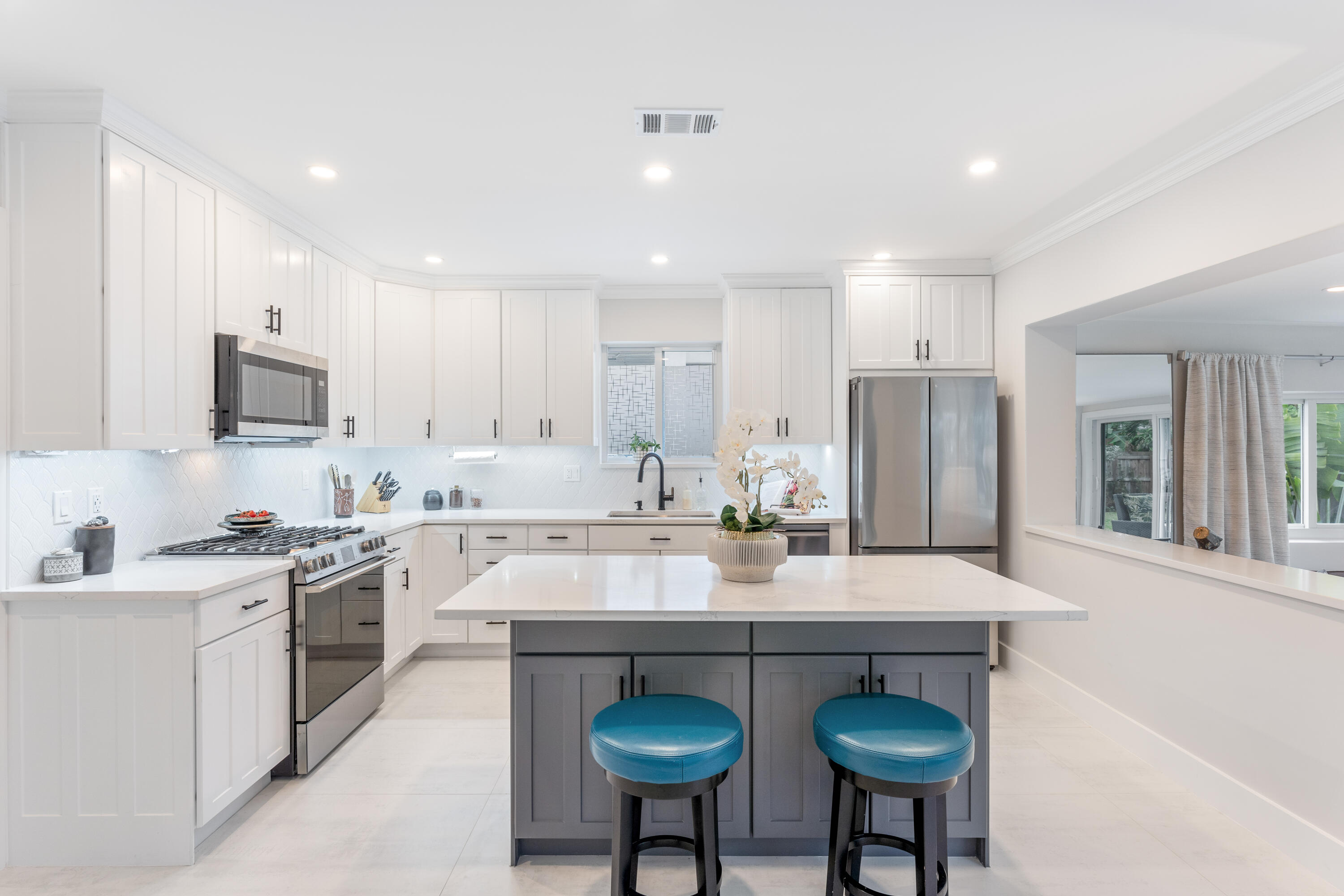 RIO VISTA ISLES - Residential