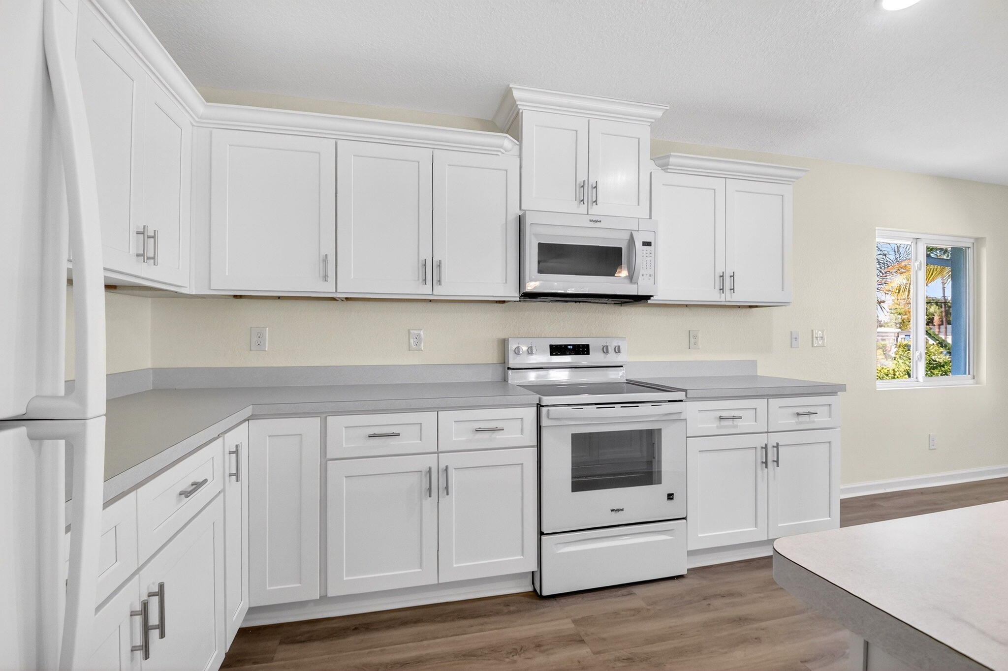 RIVIERA BEACH HEIGHTS ADD 3 - Residential Lease