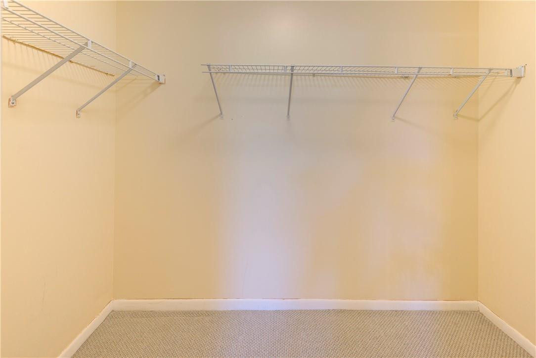 West Glen Manor 145-7 B - Residential