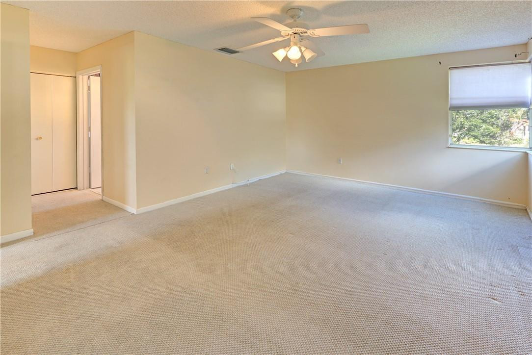 West Glen Manor 145-7 B - Residential