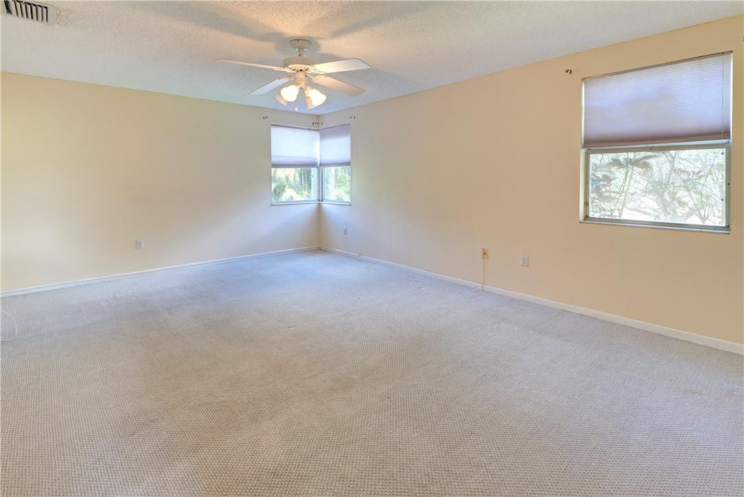 West Glen Manor 145-7 B - Residential