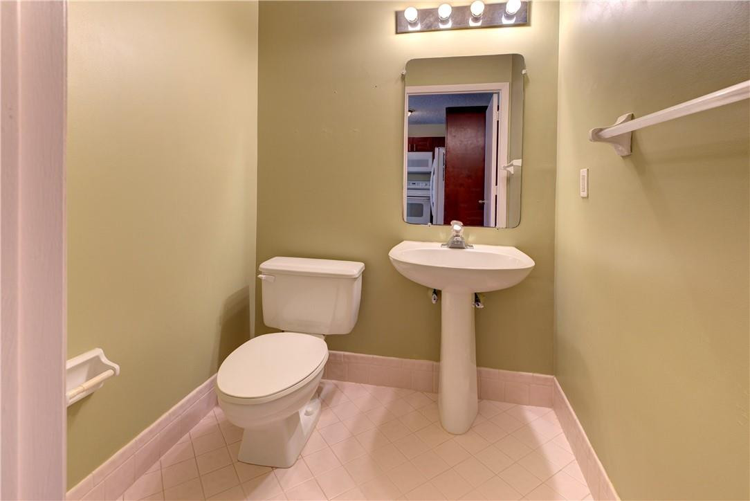 West Glen Manor 145-7 B - Residential