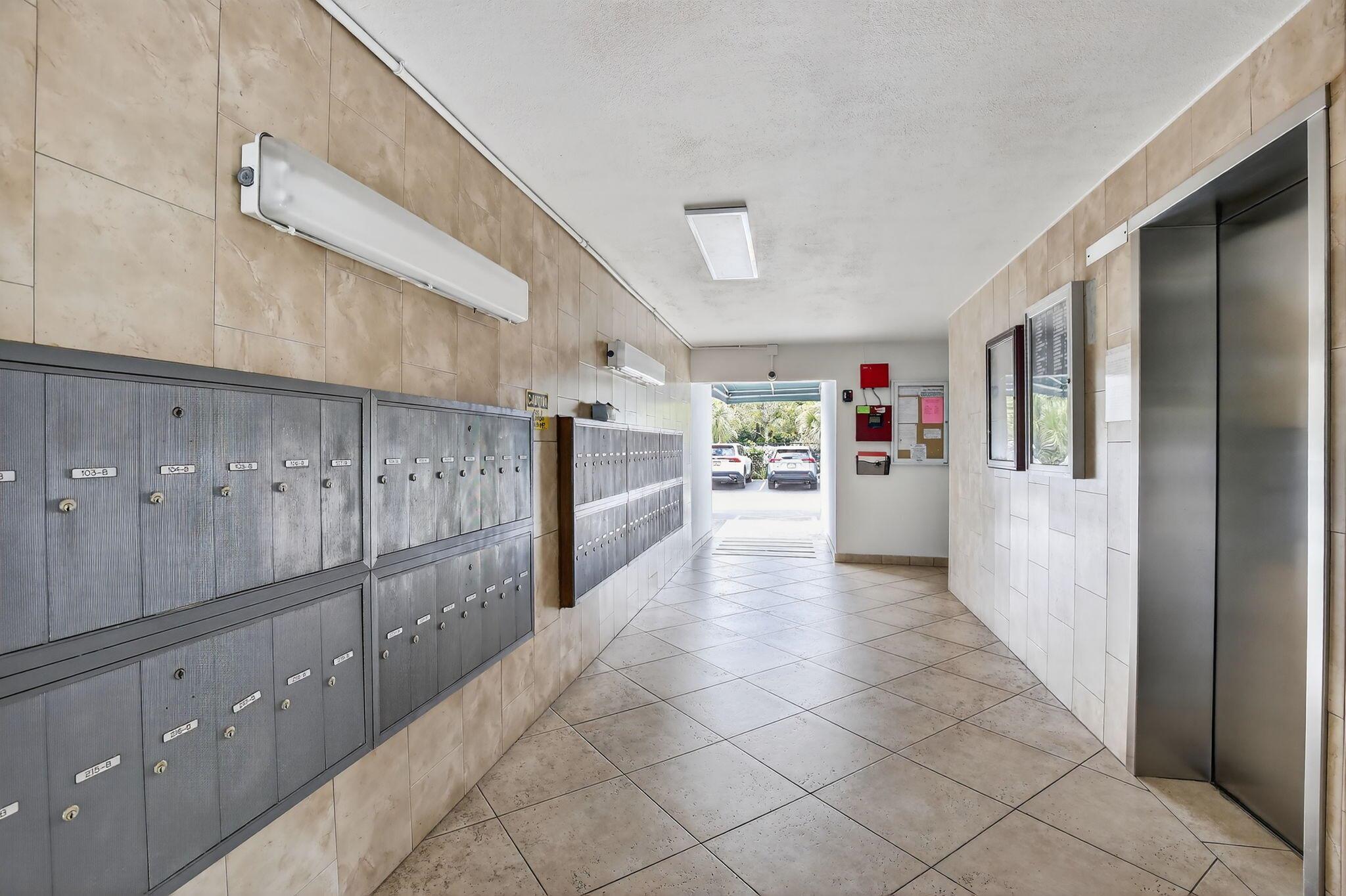 PARADISE VILLAS CONDO - Residential Lease