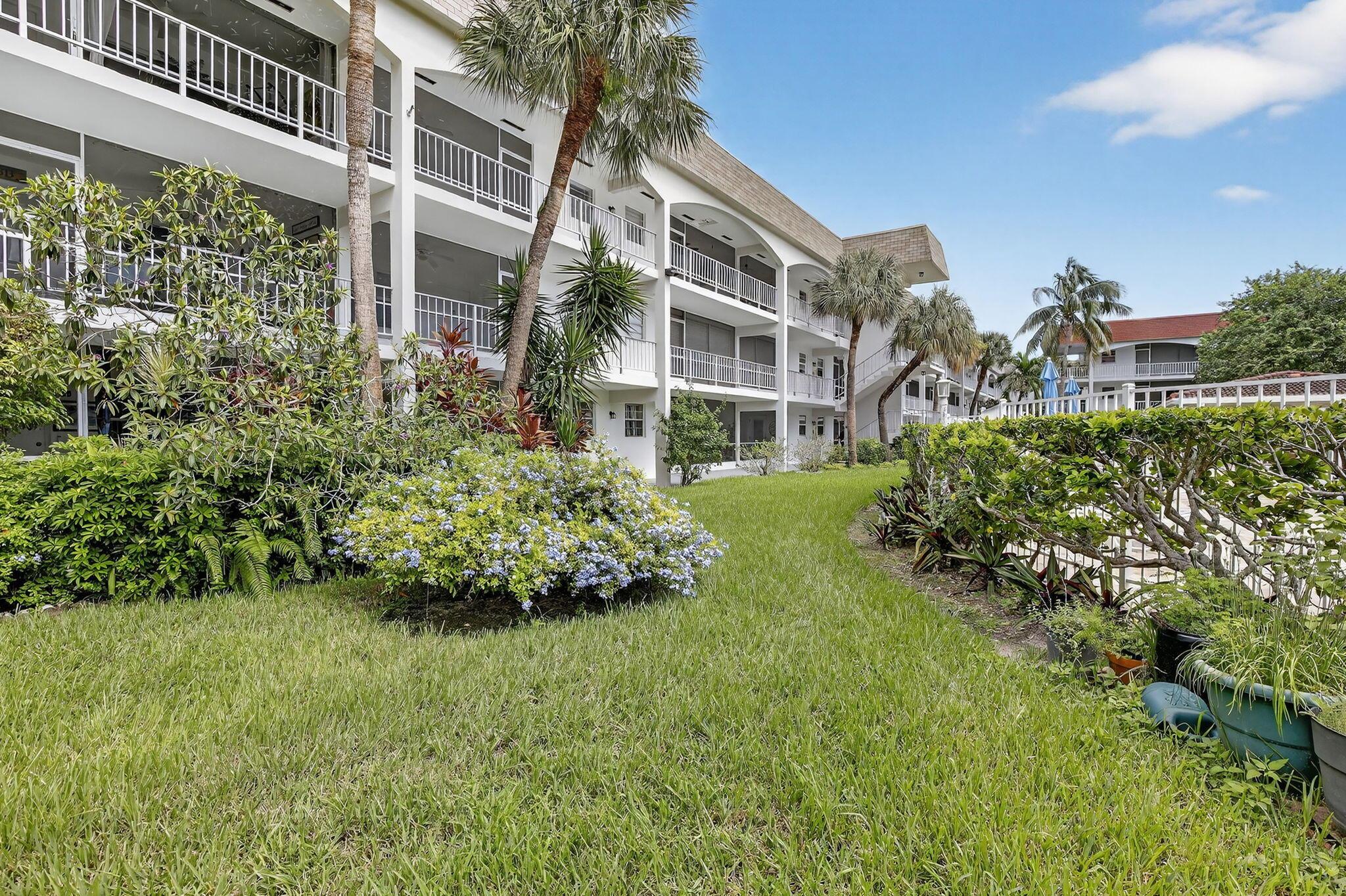 PARADISE VILLAS CONDO - Residential Lease