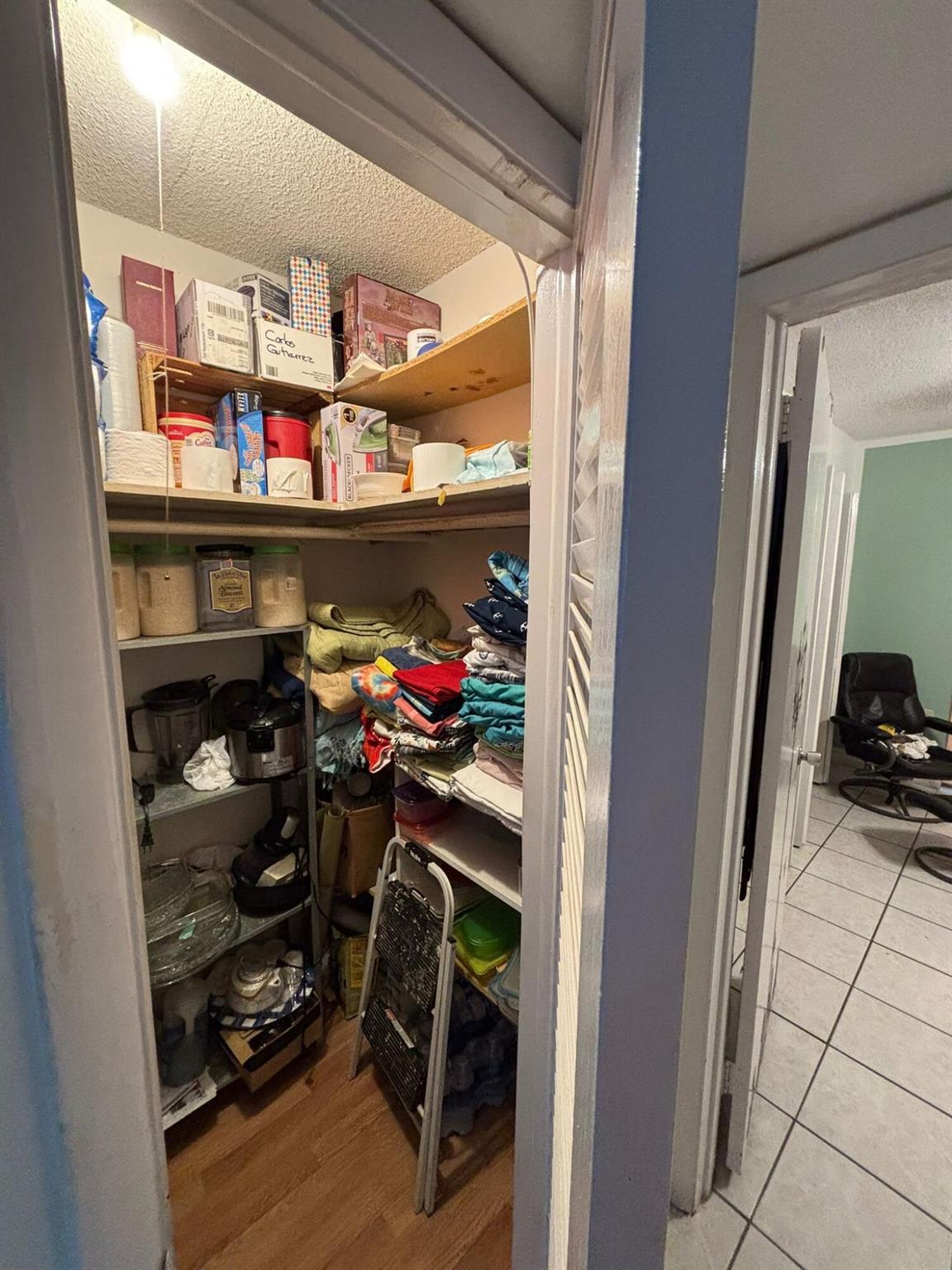 HASTINGS CONDOMINIUMS A T - Residential