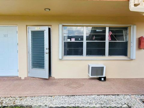 104 Hasting G West Palm Beach FL 33417